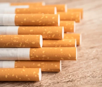 Top 6 Tips to Choose the Right Tobacco Distributor for Your Business
